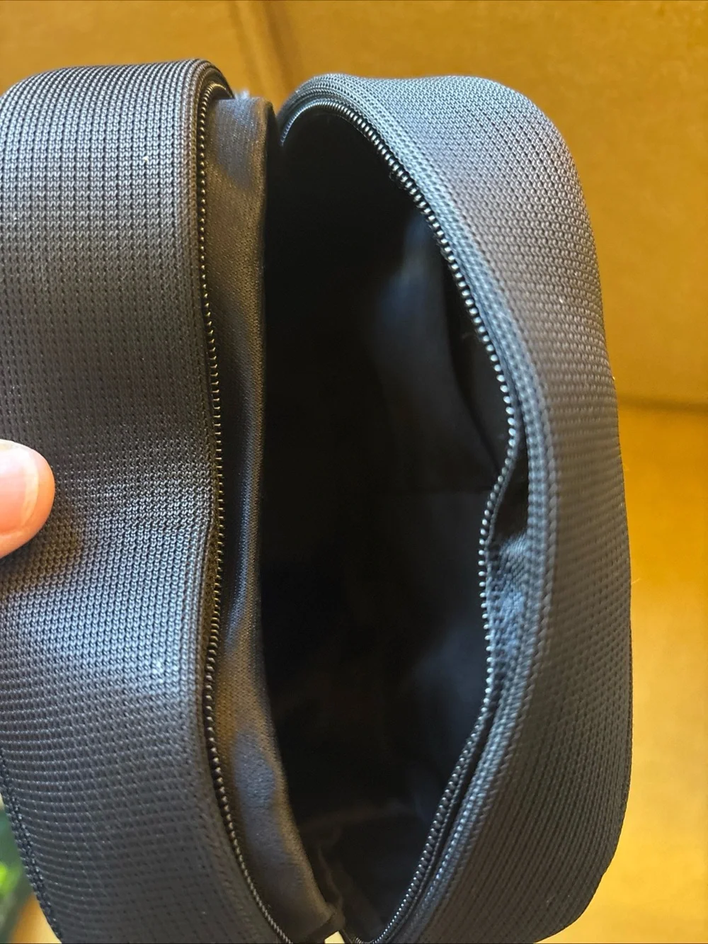 Beats Studio Pro Wireless Headphones SOFT CASE w/Headphone Cable. Black. No Cord